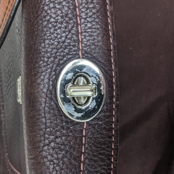 Coach Chelsea Pebbled Leather Turnlock Mini Small shoulder purse - Picture 7 of 11